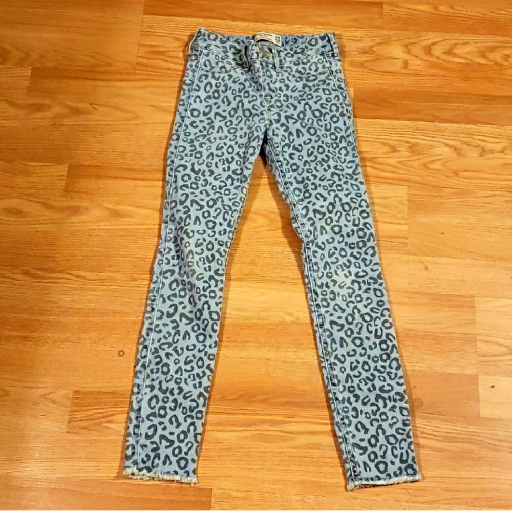 Girls Abercrombie Pants w/ Freebie!